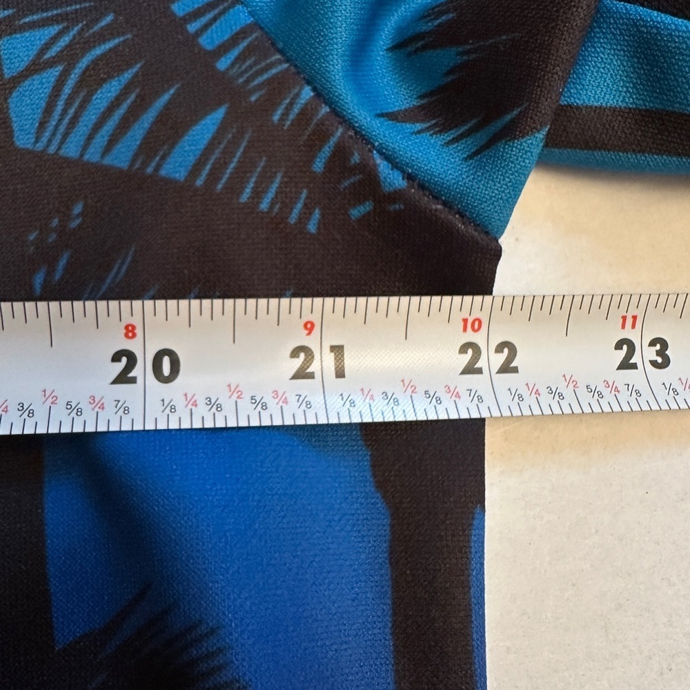 Hudson Outerwear Size Large Shark Mouth Stitched LUX Hawaiian T-Shirt Blue Palm - Picture 7 of 9